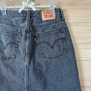 Levi's Charcoal Denim Skirt